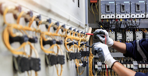 Professional Electrician technician working in Oakdale, NY